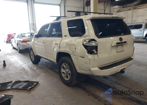 2021 Toyota 4Runner Sr5 из США, поврежденный, VIN JTEMU5JR0M5902037